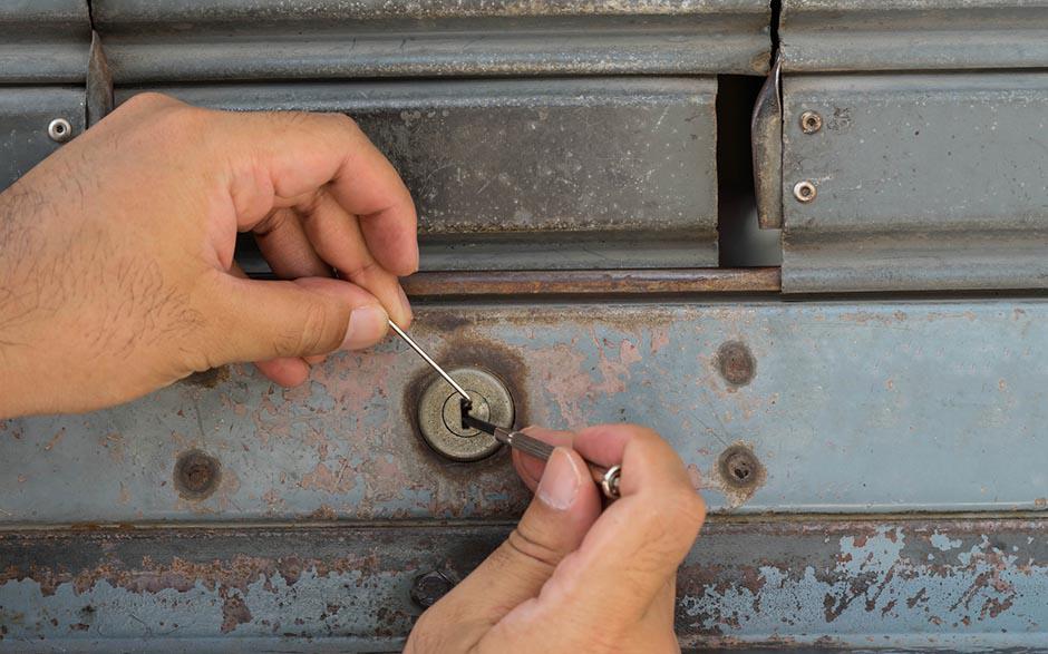 ouverture de porte claquée serrurier Levallois-Perret